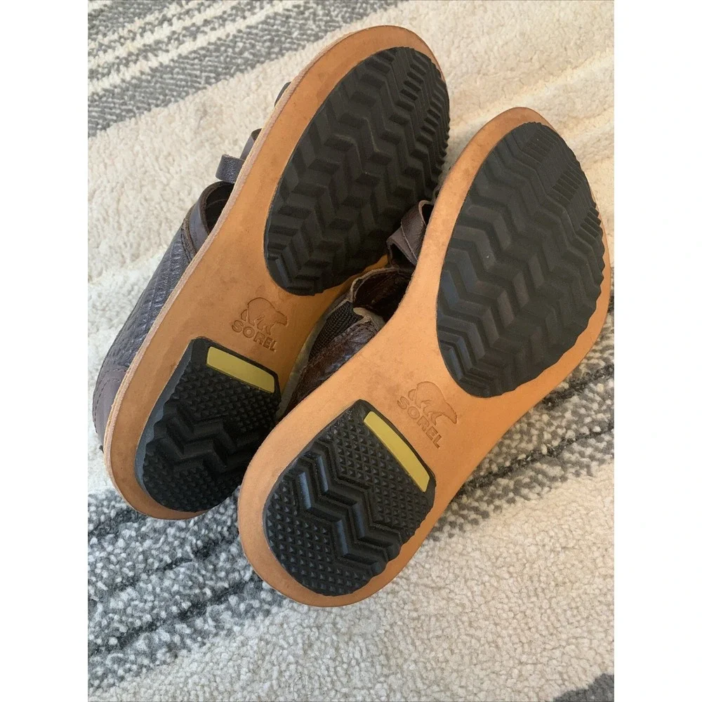 Sorel Lake Shoe Sandals Women's 6M‎ Brown Leather Slip On Strappy Open Toe.